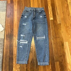 Ripped Jeans Size 0 great condition